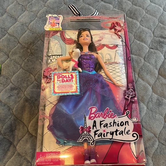 Marie Alecia Barbie A Fashion Fairytale Doll 2009 Mattel T5219 - Picture 3 of 5